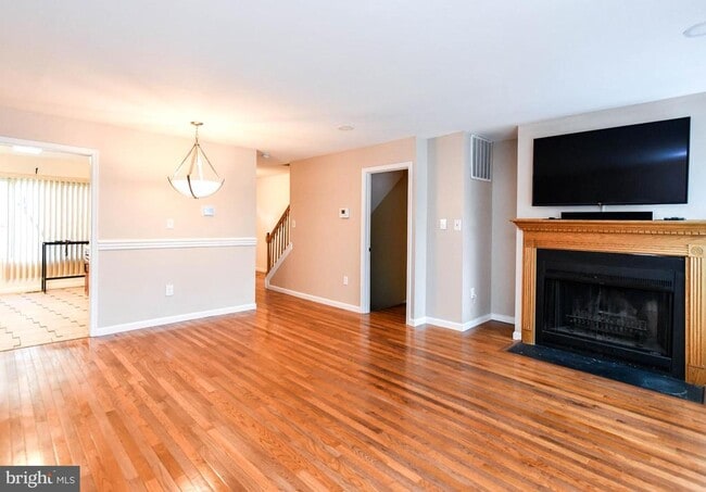 Building Photo - 7002 Cipriano Woods Ct