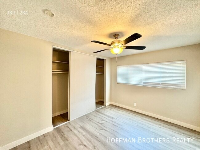 Building Photo - 12234 Manor Dr