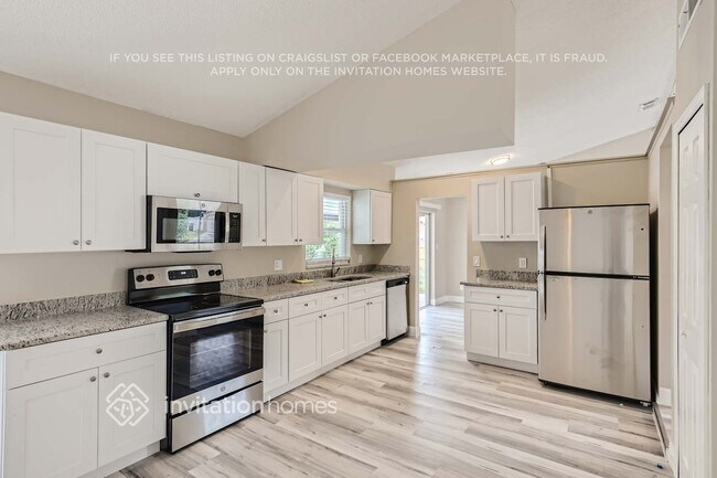 Building Photo - 6234 Beaumont Ave