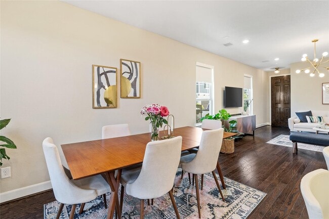 Building Photo - 1853 Commons Hill Ln