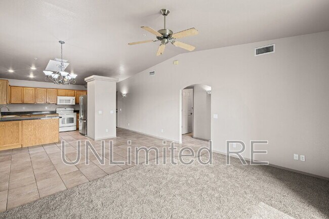 Building Photo - 2470 Constellation Dr