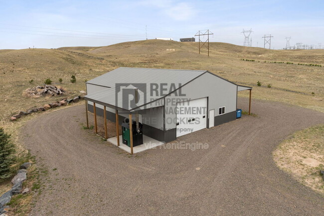 Building Photo - 3348 Hales Ranch Rd