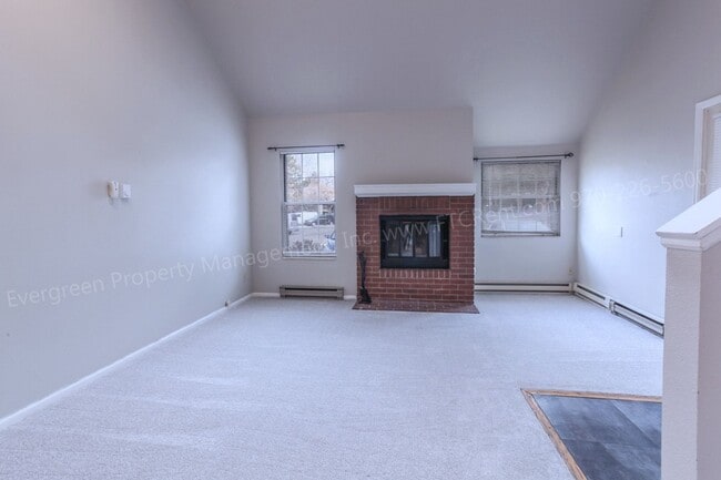 Building Photo - 3565 Windmill Dr