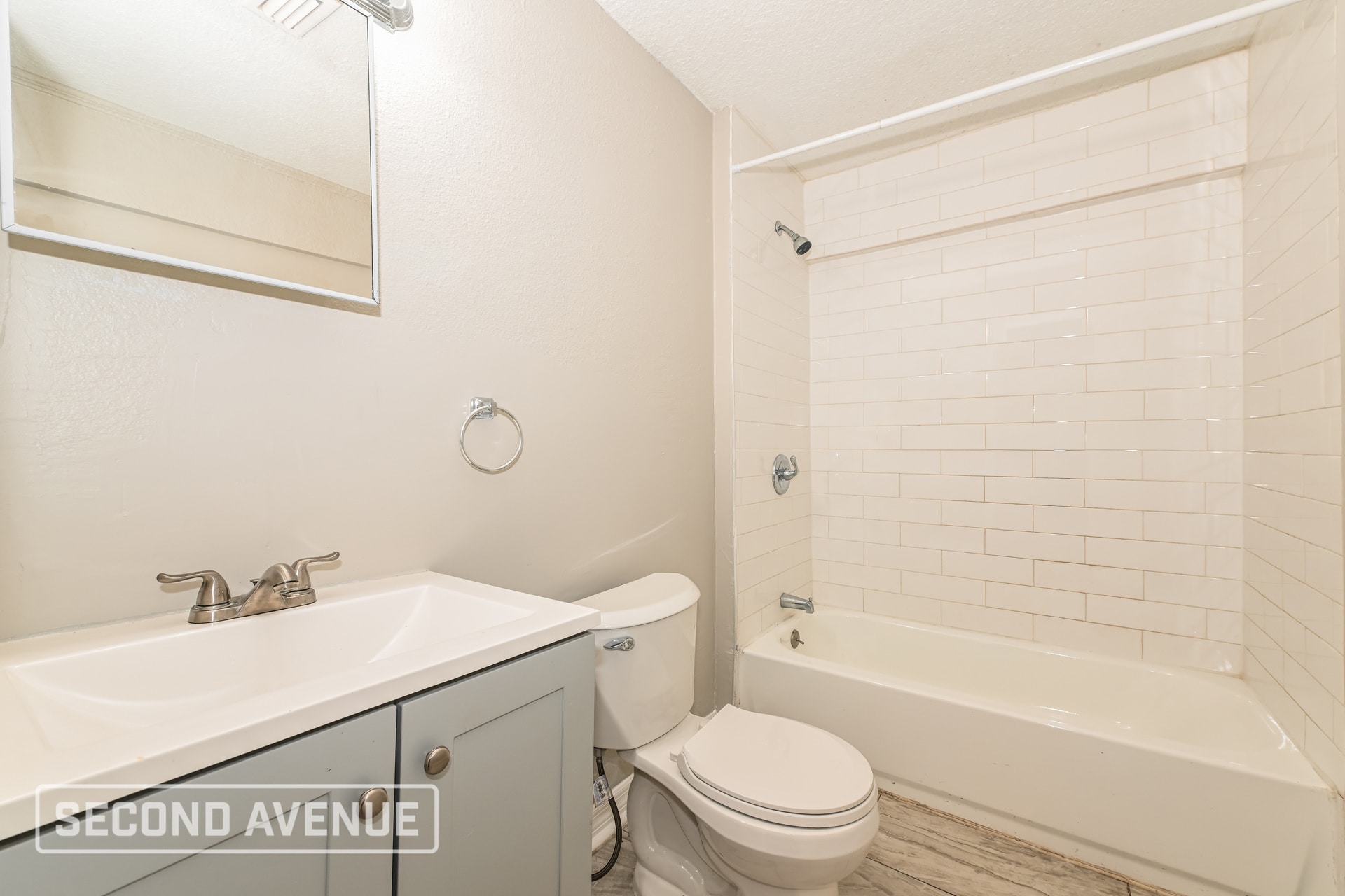 Building Photo - 1548 W 23rd St