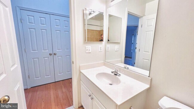 Building Photo - 4100 Flower Box Ct