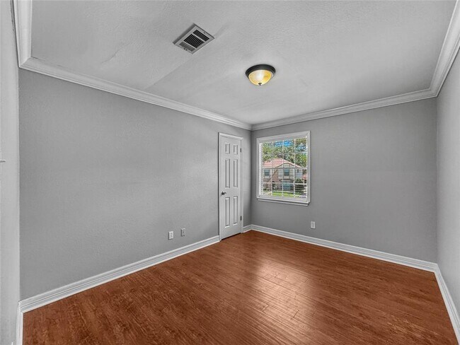 Building Photo - 8214 Roebourne Ln