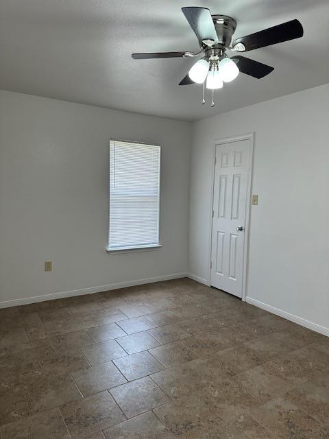 Building Photo - 711 Willowood