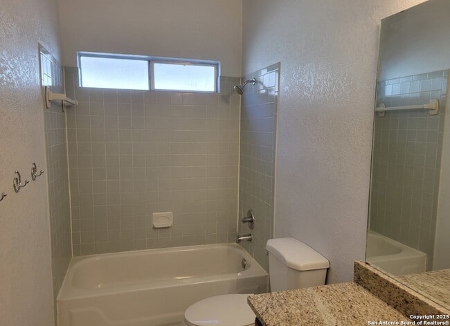 Building Photo - 5955 Heather View