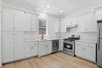 Building Photo - 823 S 1000 E