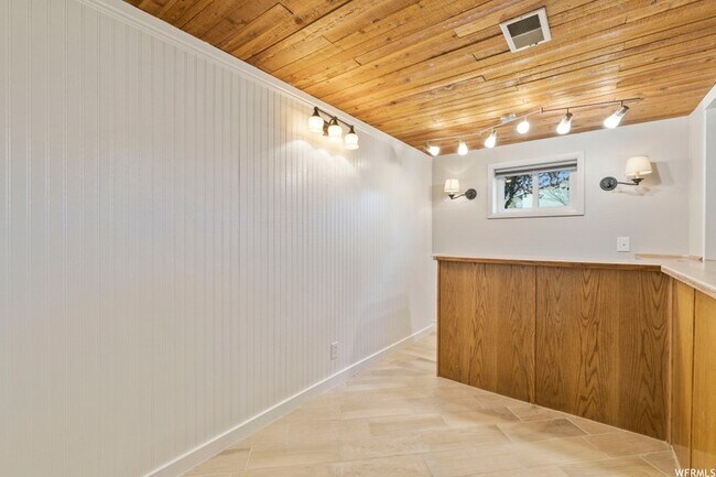 Building Photo - 81 N 1300 W