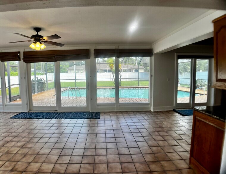 Sun room - 1263 Caloosa Dr