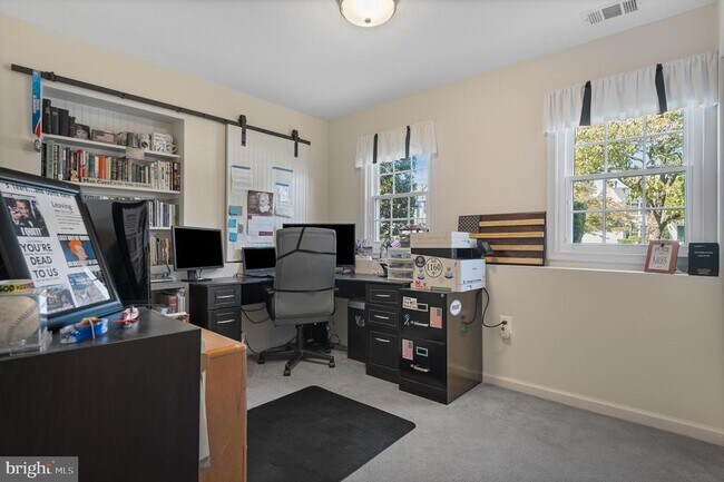 Building Photo - 1615 Spottsworth Way