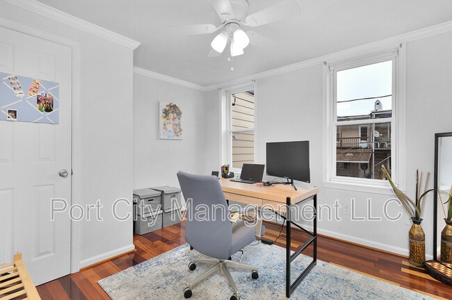 Building Photo - 127 S Robinson St