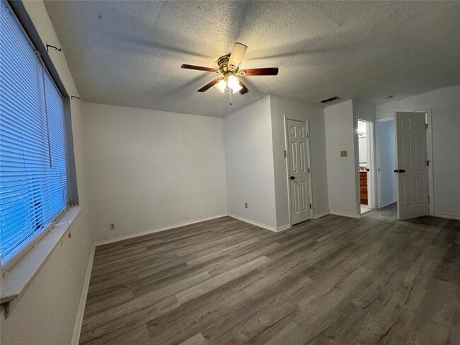 Building Photo - 12325 Double Tree Ln