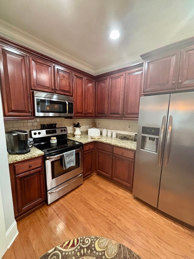 Building Photo - 500 Summerfield Place