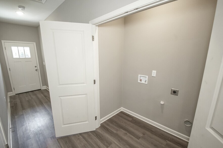 Building Photo - 19905 Grantham Rd