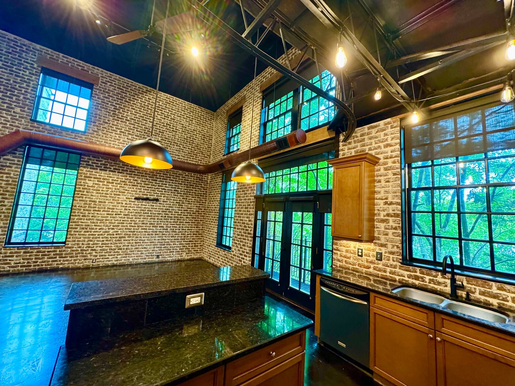 Building Photo - 5434 Peachtree Rd