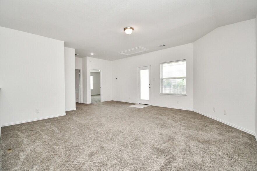Building Photo - 3316 Harmony View Ln