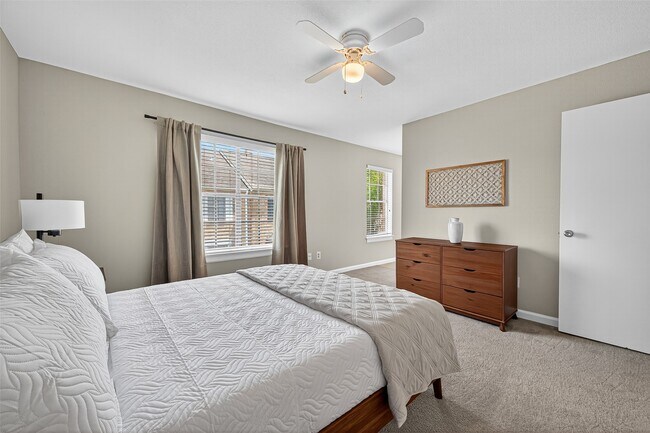 Building Photo - 4064 Belle Park Dr