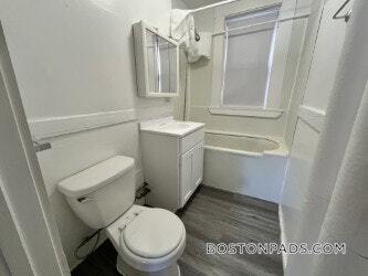 Building Photo - 1179 Boylston St