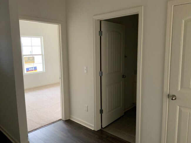 Building Photo - Coming Soon.   Springville’s Archers Cove 4BR /3BA/ 3 car garage 1 level