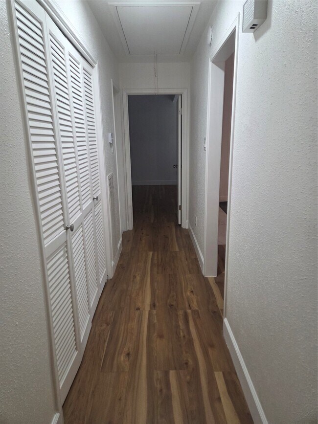 Building Photo - 7712 Challie Ln