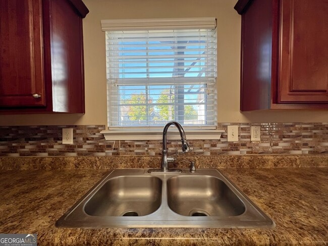 Building Photo - 2751 Spence Ct NE