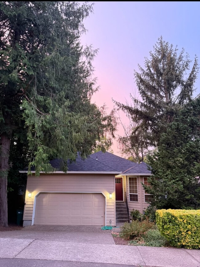 Building Photo - 8033 SW Hemlock St