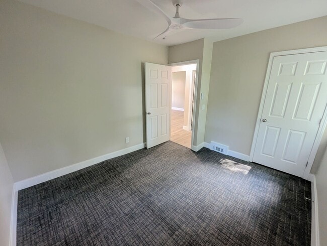 Building Photo - Hello Sunshine, Welcome Home!