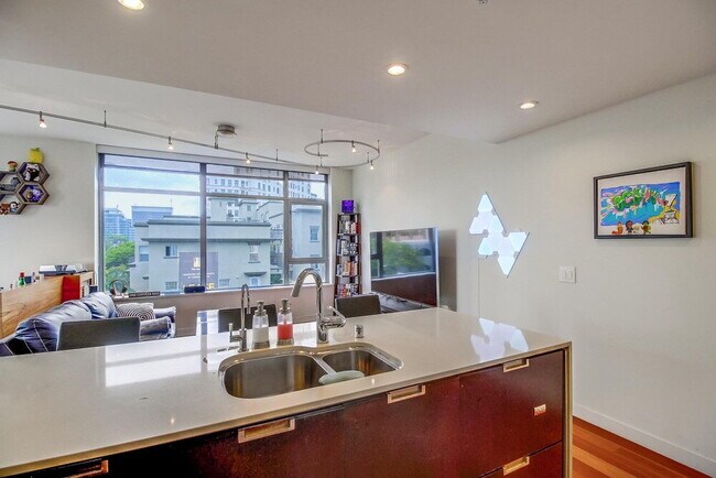 Building Photo - Skyline Views & Sophisticated Corner Living at Aria in Cortez Hill