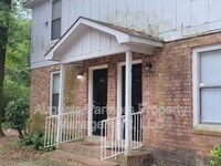 Building Photo - 151 Chalet North CT