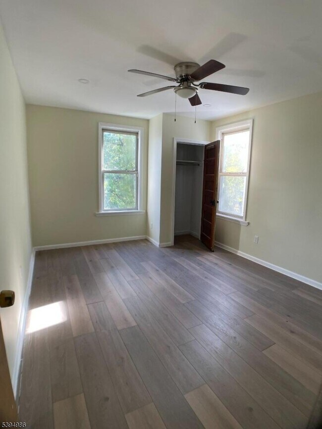 Building Photo - 174 N 17th St