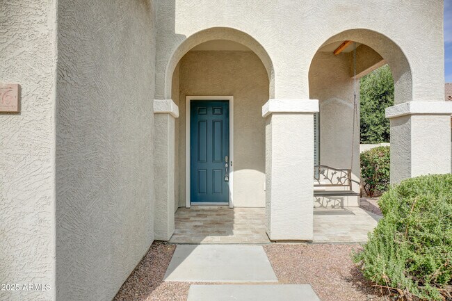 Building Photo - 6656 S Classic Way