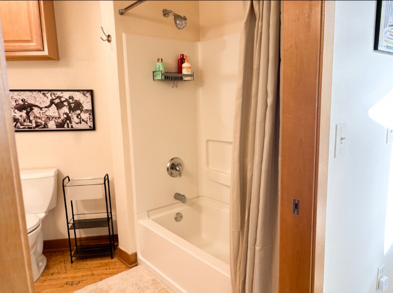 Building Photo - 1017 S 2nd St