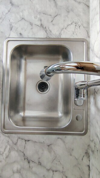 Building Photo - 24757 Bashian Dr