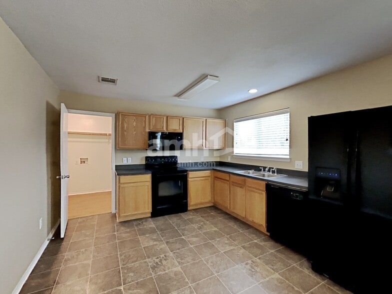 Building Photo - 1618 Withers Way