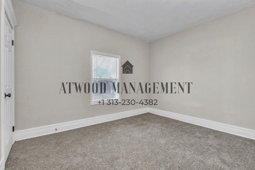 Building Photo - This beautifully updated 3-bedroom, 1-bath single-family home is ready for move-in!