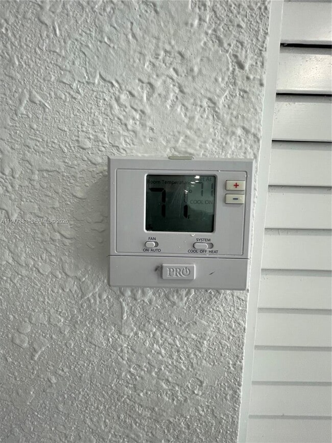 Building Photo - 3868 NE 169th St