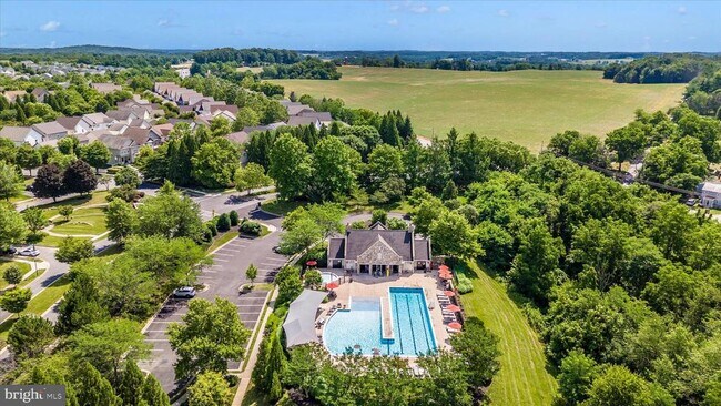 Building Photo - 3907 Braveheart Cir