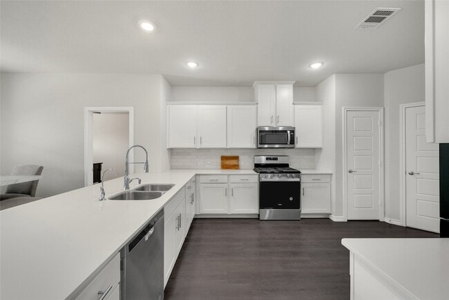 Building Photo - 1117 Goldfinch Dr