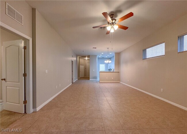 Building Photo - 10132 N Golden Elm Dr