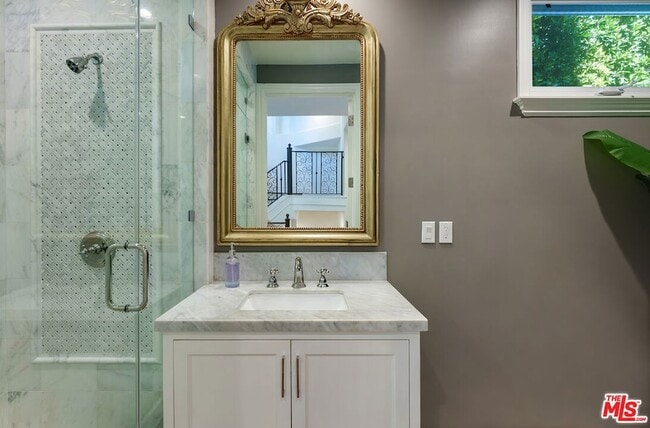 Building Photo - 363 S Saltair Ave