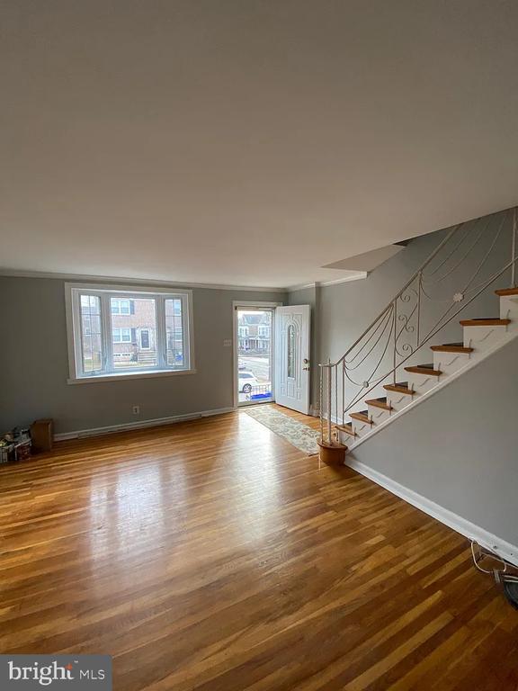 Building Photo - 135 Osborn St