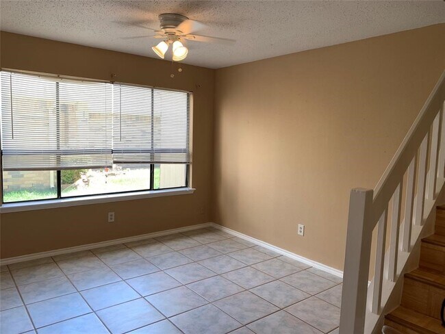 Building Photo - 4230 Hawk Meadow Dr