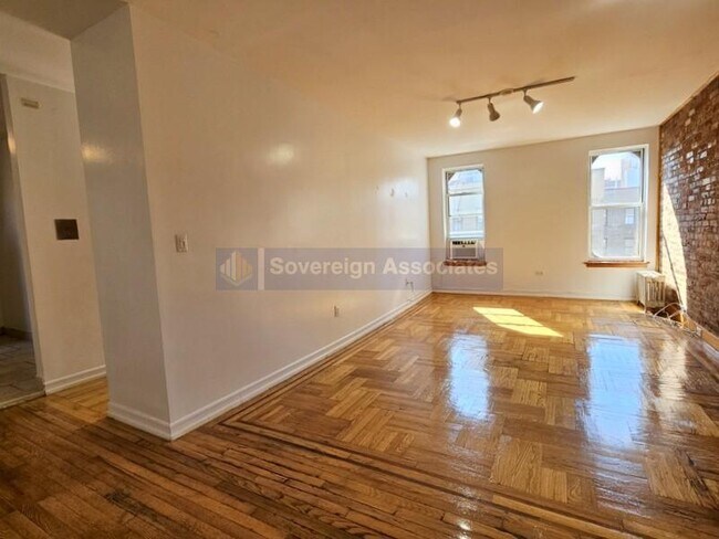 Building Photo - 707 West 171st Street