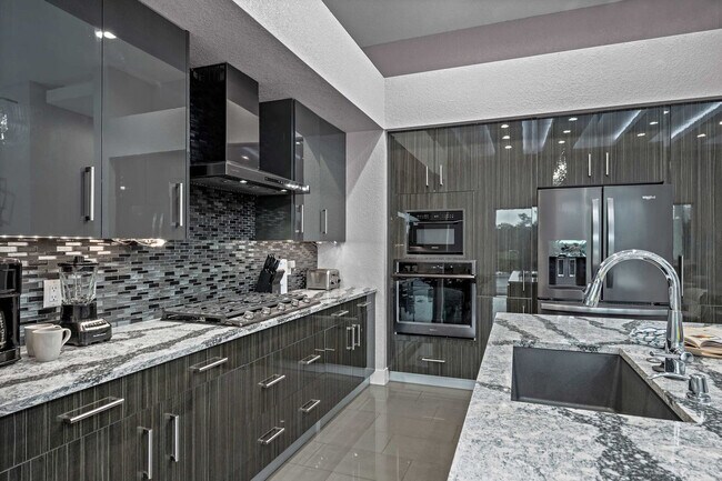 Building Photo - 748 Desert Mountain Ct