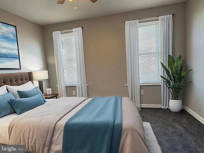 Building Photo - 2718 E Madison St