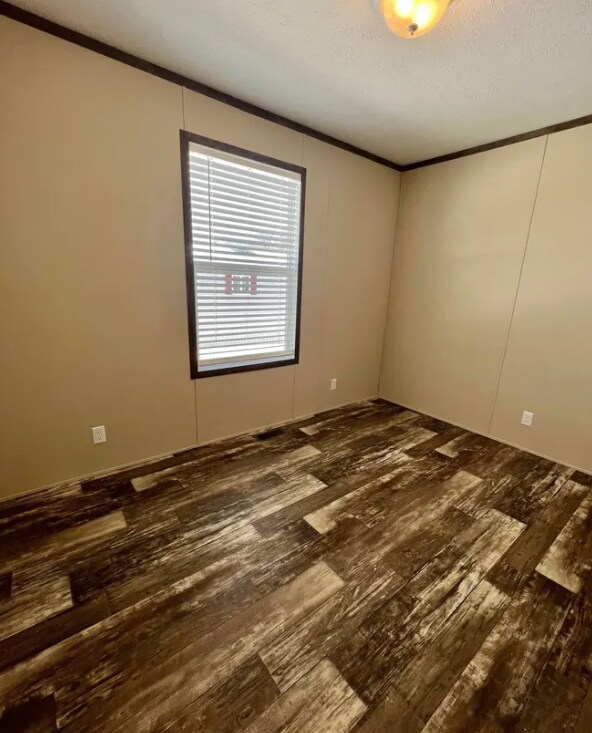 Building Photo - 6580 N Hampshire Dr