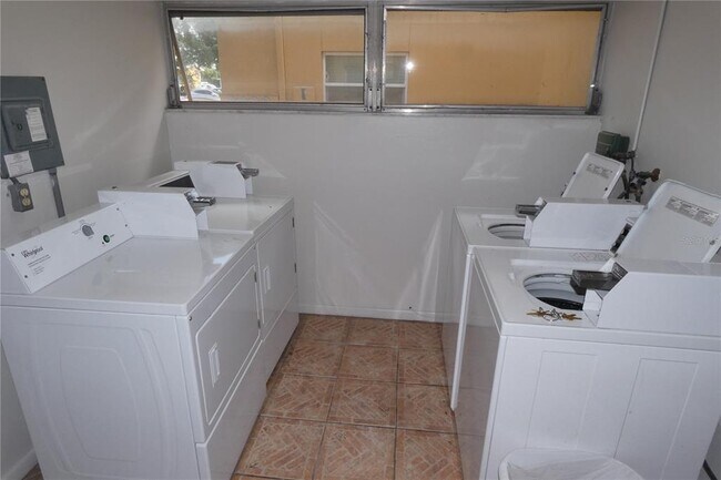 Building Photo - 5831 8th Ave N