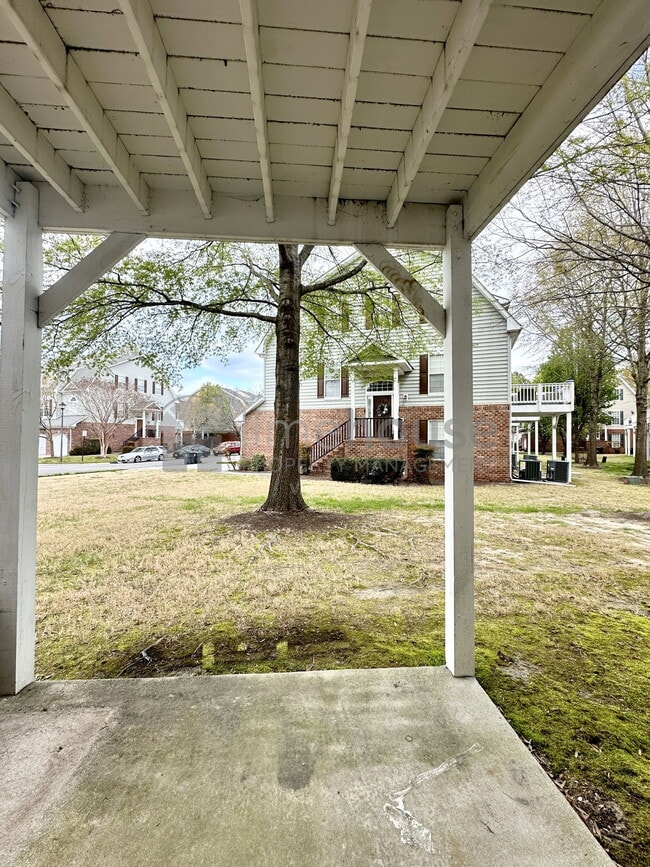 Building Photo - 4452 Leamore Square Rd